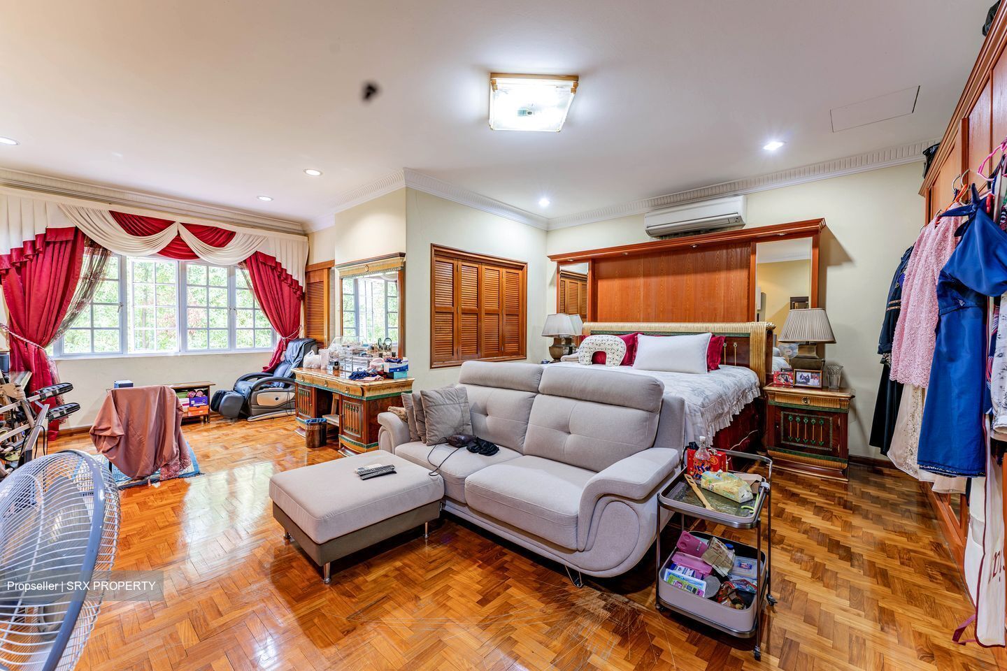 West Coast Road (D5), Terrace #451875941